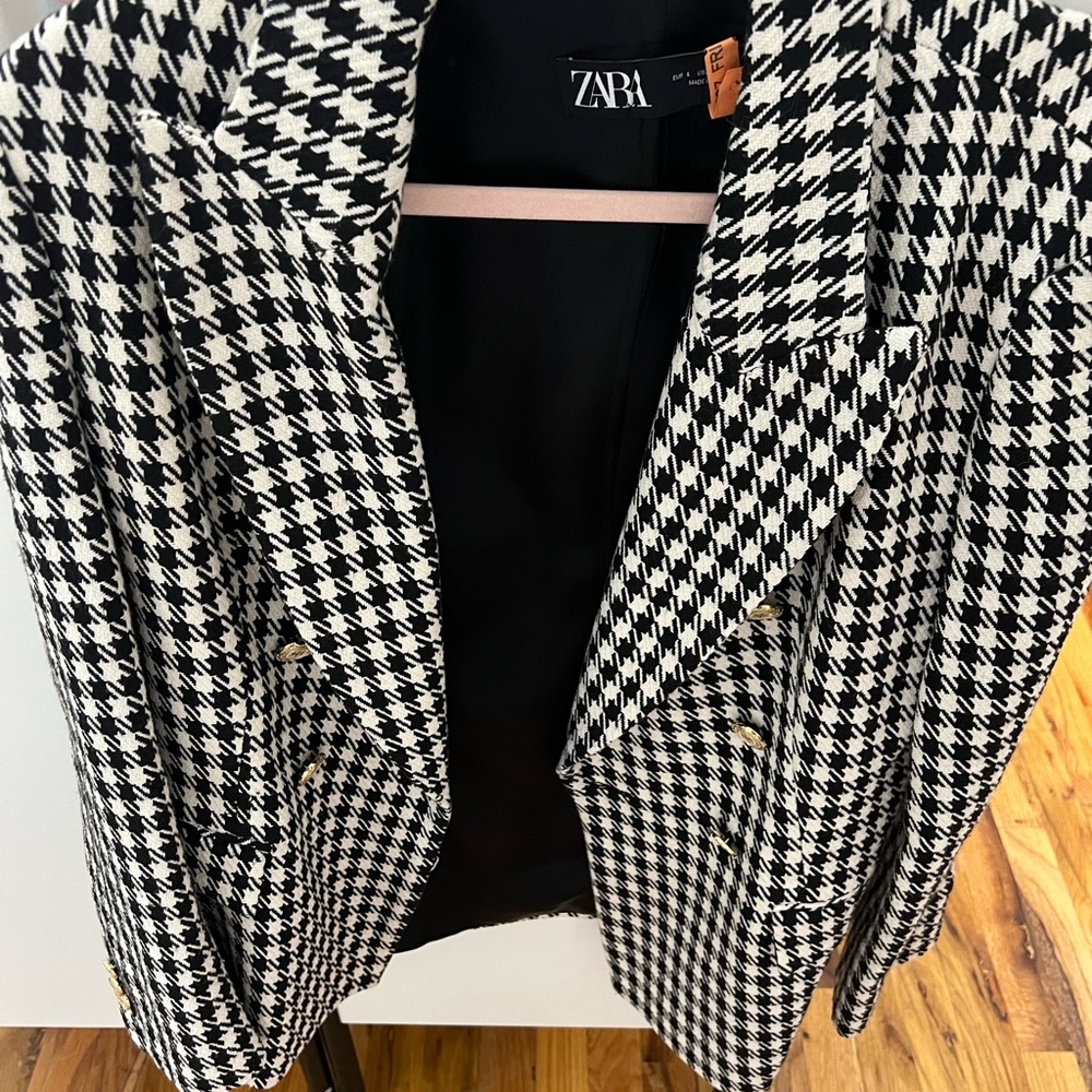 Zara Women's Houndstooth Blazer in Black and White